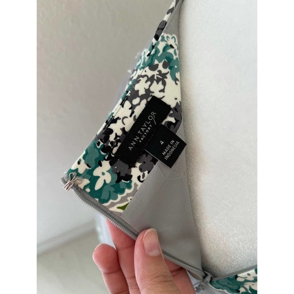 Ann Taylor Skirt - Picture 6 of 6